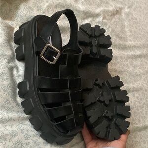 Steve Madden Black Chunky Platform Sandals